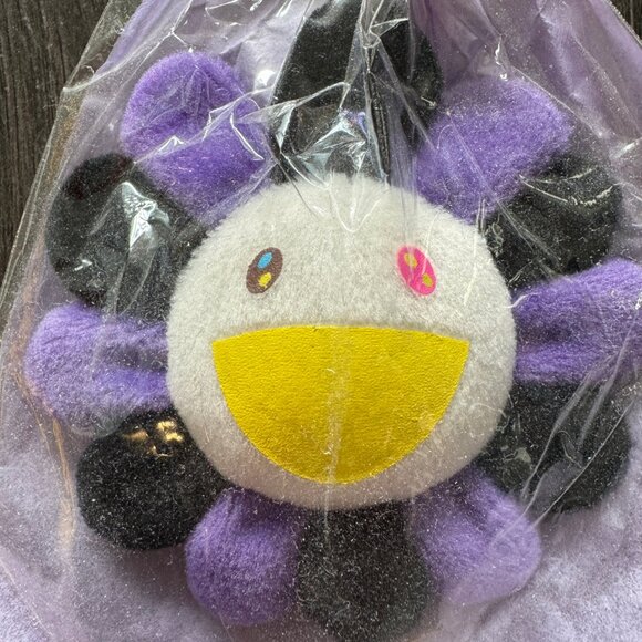 8*8CM Takashi Murakami Flower Rainbow Strap Pin Broach Badge Kaikai Kiki Brooch - Picture 2 of 10